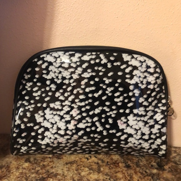 Adrienne Vittadini Studio Cosmetic 3 Pc Bag Set - Picture 2 of 13